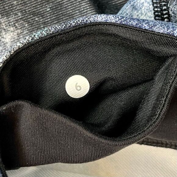Lululemon Wunder Under "Denim Luon Milky Way" Print Cropped Leggings 6 - Picture 7 of 7